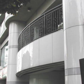 モダンとアンティークの出会い